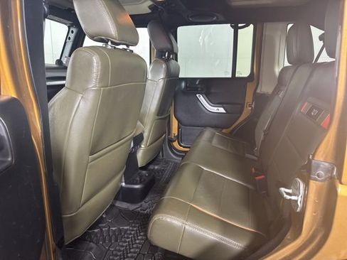 Used 2011 Jeep Wrangler Unlimited 70th Anniversary w/ Dual Top Group image 12