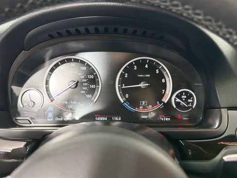 Used 2016 BMW 528i Sedan image 11