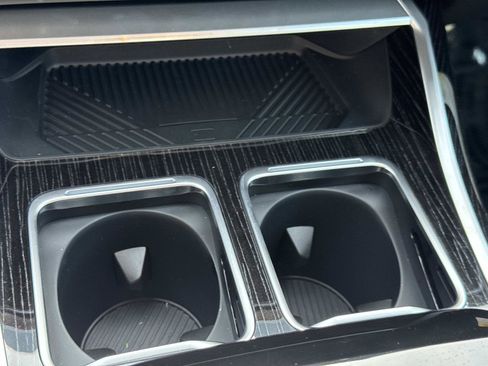 New 2025 BMW 740i w/ Executive Package image 22