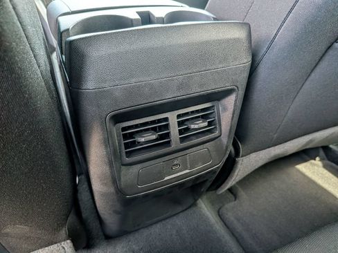 Used 2025 Chevrolet Colorado LT w/ Advanced Trailering Package AWD/4WD image 32
