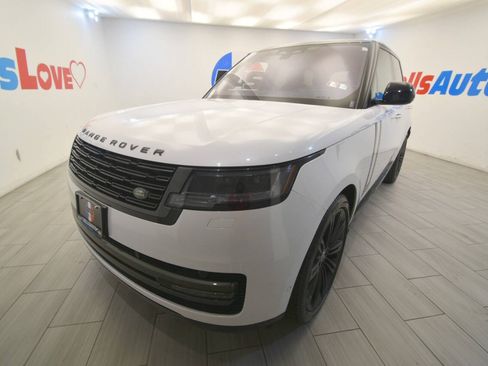 Used 2023 Land Rover Range Rover SE AWD/4WD image 1
