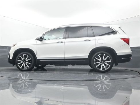 Used 2022 Honda Pilot Touring image 9