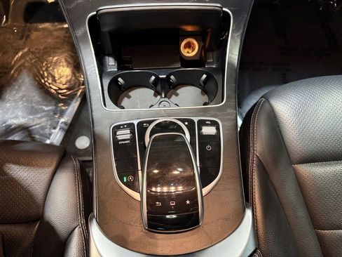 Used 2016 Mercedes-Benz C 300 4MATIC Sedan image 31