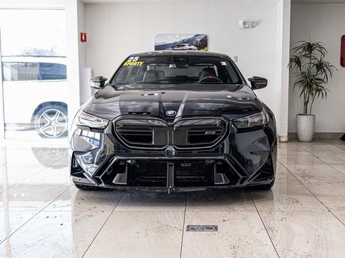 Used 2025 BMW M5 w/ Carbon Package image 2