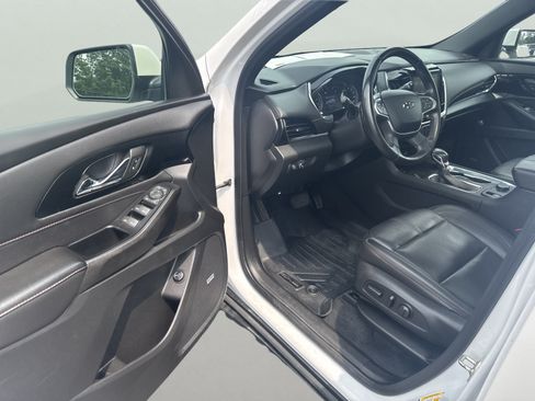 Used 2023 Chevrolet Traverse RS AWD/4WD image 11