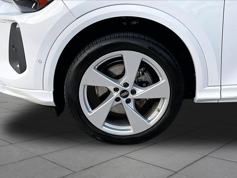 Used 2025 Audi Q5 Premium Plus AWD/4WD image 11