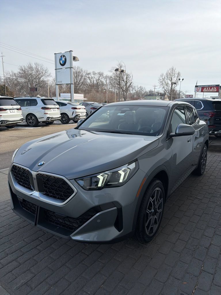 New 2026 BMW X2 xDrive28i w/ Convenience Package AWD/4WD image 3