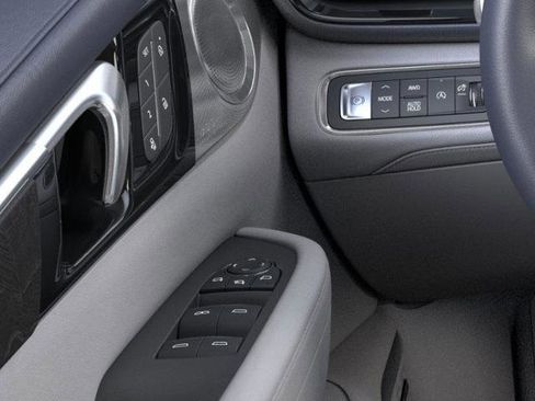 New 2026 Buick Enclave Avenir image 22