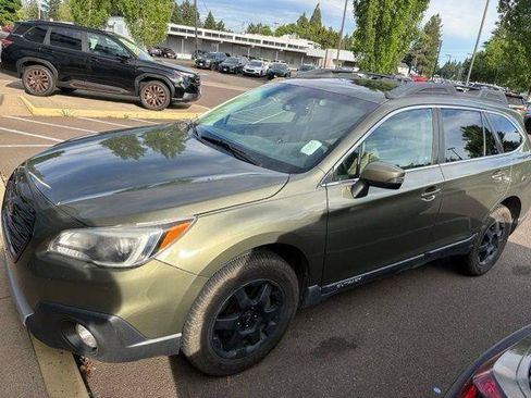 Used 2017 Subaru Outback 2.5i Limited AWD/4WD image 2
