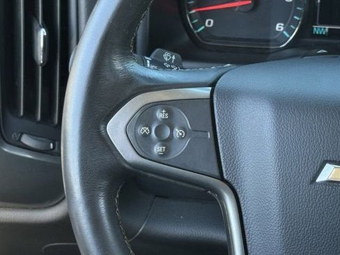 Used 2018 Chevrolet Silverado 1500 LT RWD image 16