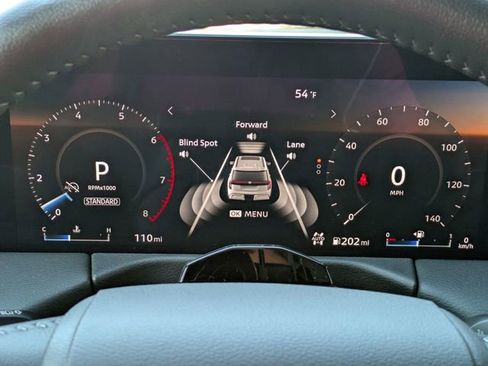 New 2025 Nissan Armada SL w/ Captain's Chari Seat Package image 20