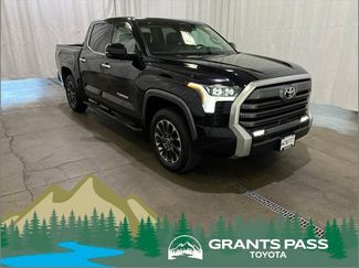 Used 2022 Toyota Tundra Limited AWD/4WD video 1
