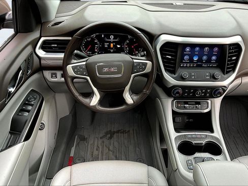 Used 2022 GMC Acadia SLT w/ Technology Package image 5