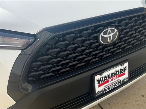 Used 2022 Toyota Corolla Cross LE image 34