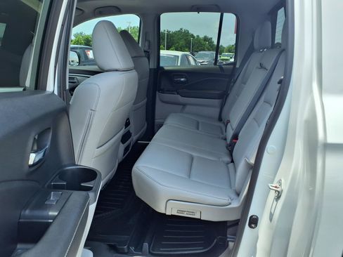 Used 2025 Honda Ridgeline RTL image 9