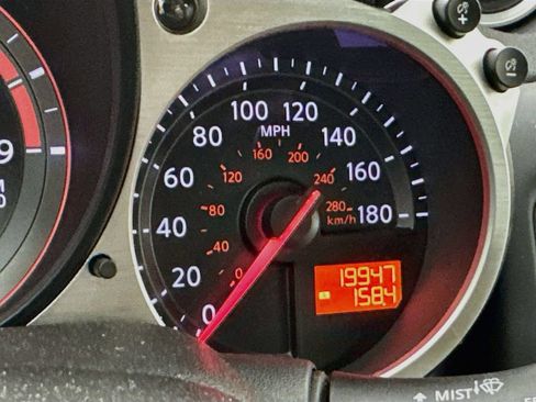 Used 2016 Nissan 370Z Touring Sport RWD image 13