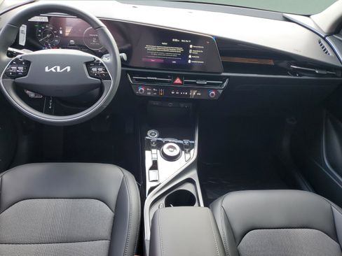 New 2026 Kia Niro Wind FWD image 10