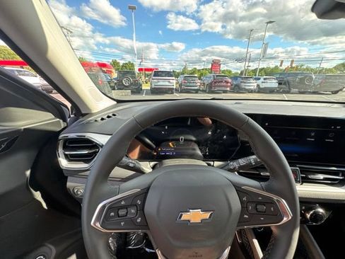 New 2026 Chevrolet TrailBlazer LT w/ Convenience Package AWD/4WD image 14