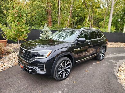 Used 2024 Volkswagen Atlas SEL Premium R-Line