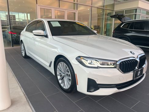 Used 2021 BMW 530i w/ Convenience Package image 12