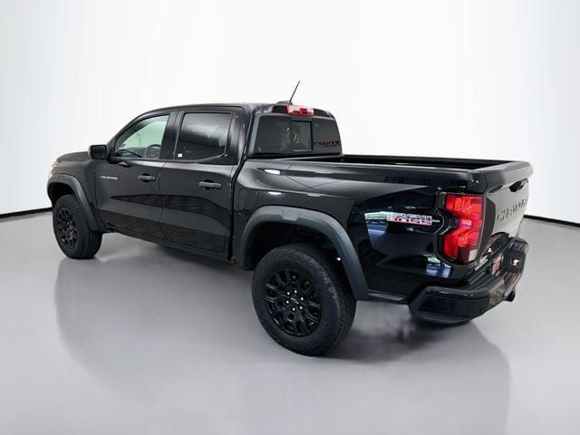 Used 2024 Chevrolet Colorado Trail Boss w/ Technology Package AWD/4WD image 5