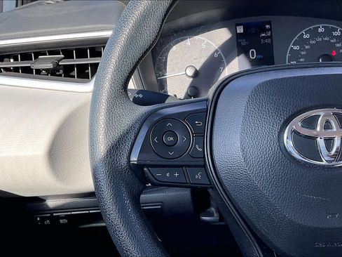 Used 2024 Toyota Corolla LE image 23