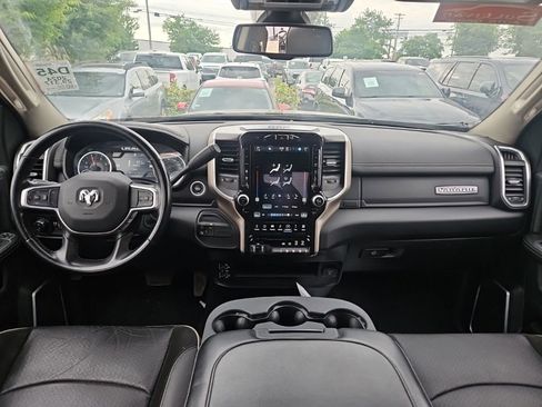 Used 2024 RAM 2500 Laramie AWD/4WD image 5