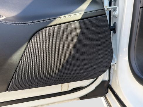 Used 2016 Tesla Model S 90D image 24