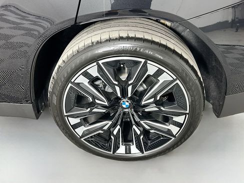 Used 2025 BMW X3 xDrive30i w/ Premium Package image 23