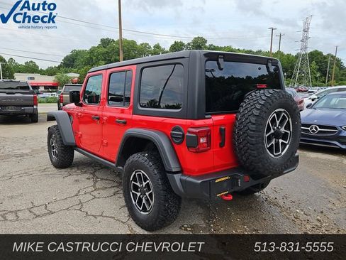 Used 2024 Jeep Wrangler Unlimited Rubicon AWD/4WD image 3