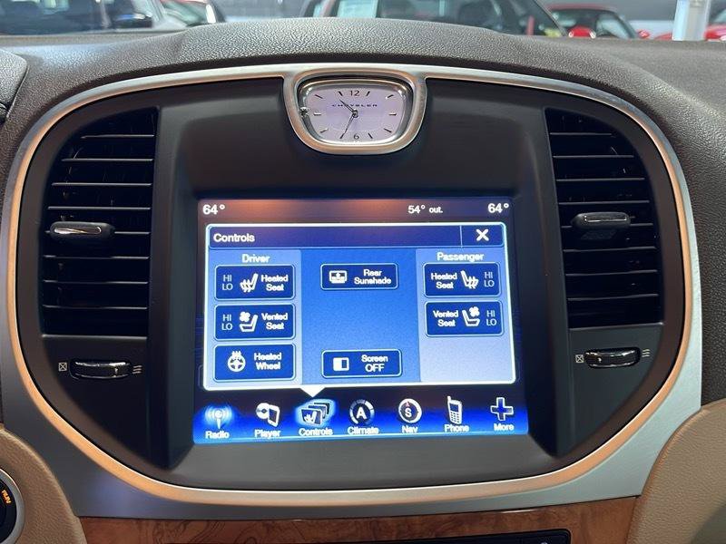 Used 2014 Chrysler 300 C w/ Beats Audio Group AWD/4WD image 35