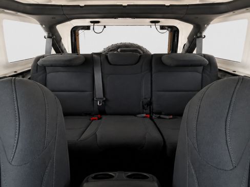 Used 2020 Jeep Wrangler Unlimited Sahara AWD/4WD image 18