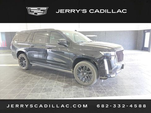 Used 2023 Cadillac Escalade ESV Sport Platinum w/ LPO, ONYX Package image 2