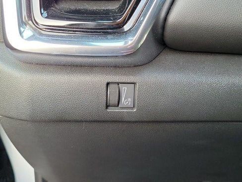 Used 2023 GMC Canyon Elevation RWD image 9