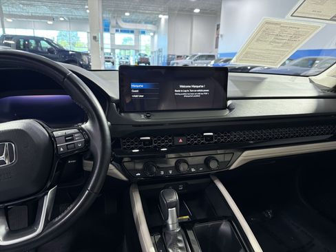 Used 2023 Honda Accord Touring image 21
