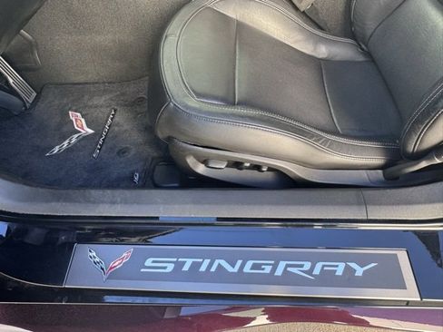 Used 2017 Chevrolet Corvette Stingray Z51 image 12