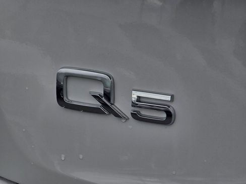 Certified 2025 Audi Q5 2.0T Premium Plus w/ Premium Plus Package AWD/4WD image 33