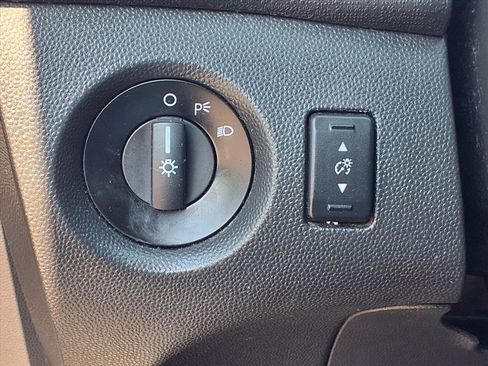 Used 2013 Ford Fiesta SE image 15