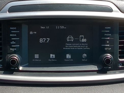 Certified 2019 Kia Sorento S image 17