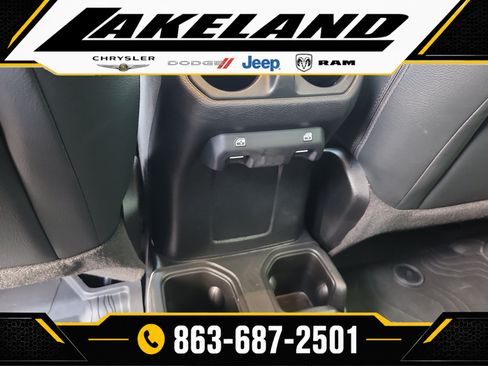 Used 2025 Jeep Wrangler Unlimited Sport AWD/4WD image 13