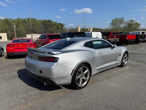 Used 2017 Chevrolet Camaro SS image 5