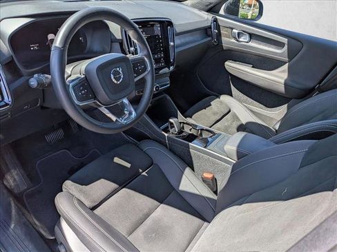 Used 2023 Volvo C40 P8 Recharge Ultimate image 10