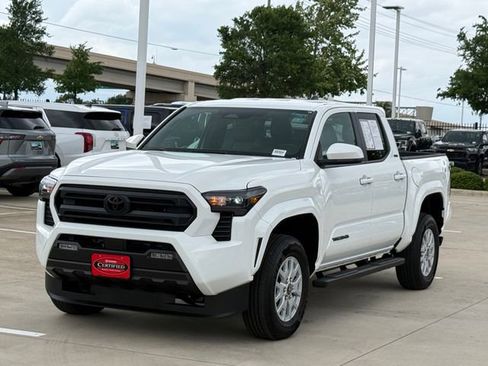 Used 2025 Toyota Tacoma SR5 RWD image 8