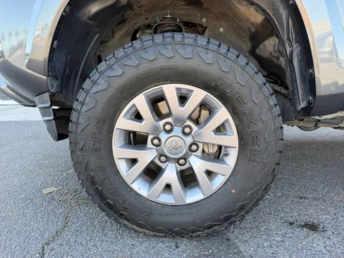 Used 2016 Toyota Tacoma SR5 w/ SR5 Appearance Package (SN) RWD image 26