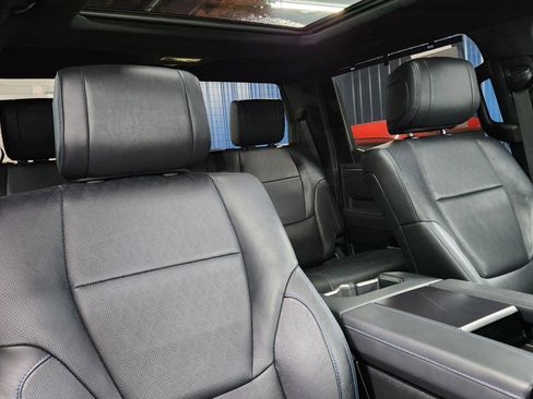 Used 2023 Toyota Tundra Platinum image 15