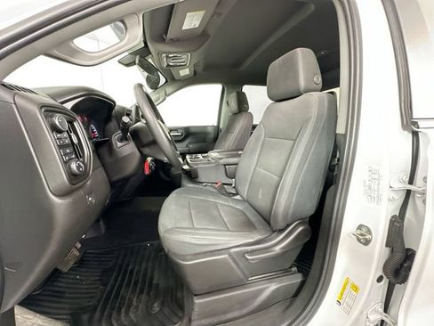 Used 2020 Chevrolet Silverado 1500 Custom w/ Custom Value Package AWD/4WD image 15