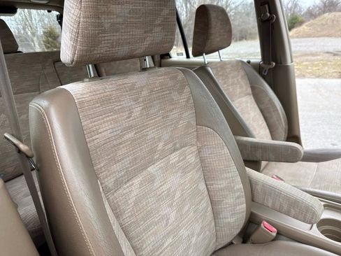 Used 2004 Honda CR-V LX image 23