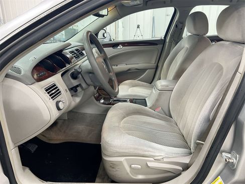 Used 2006 Buick Lucerne CX image 17