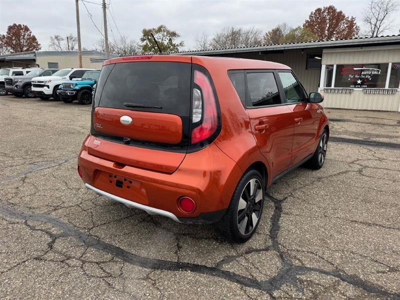 Used 2019 Kia Soul + FWD image 8