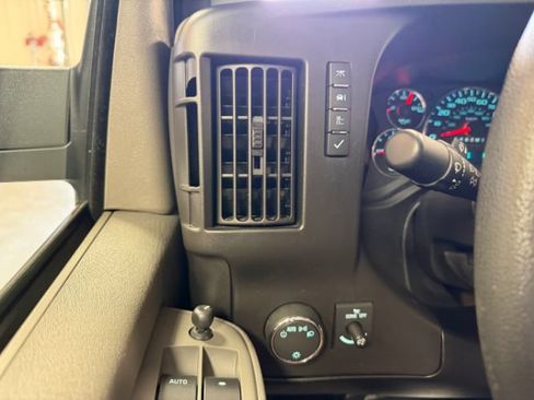 Used 2024 Chevrolet Express 3500 LT w/ LT Preferred Equipment Group RWD image 19